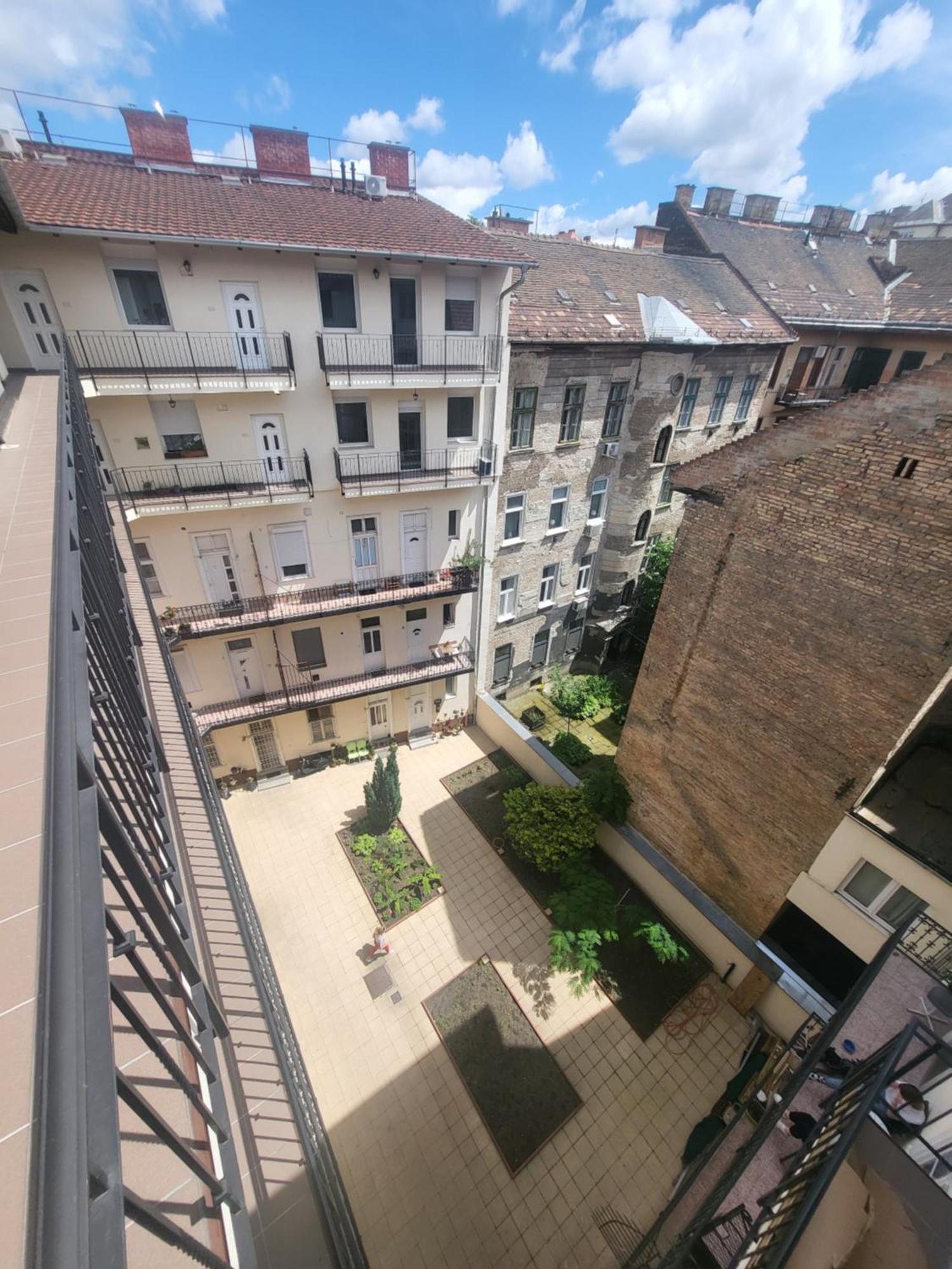 Apartament Rottenbiller Gardens 5 *